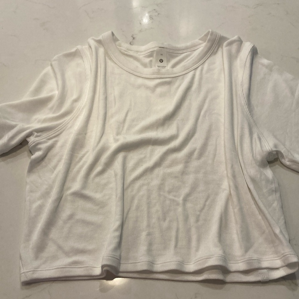 Lululemon Hold Tight Crop TShirt